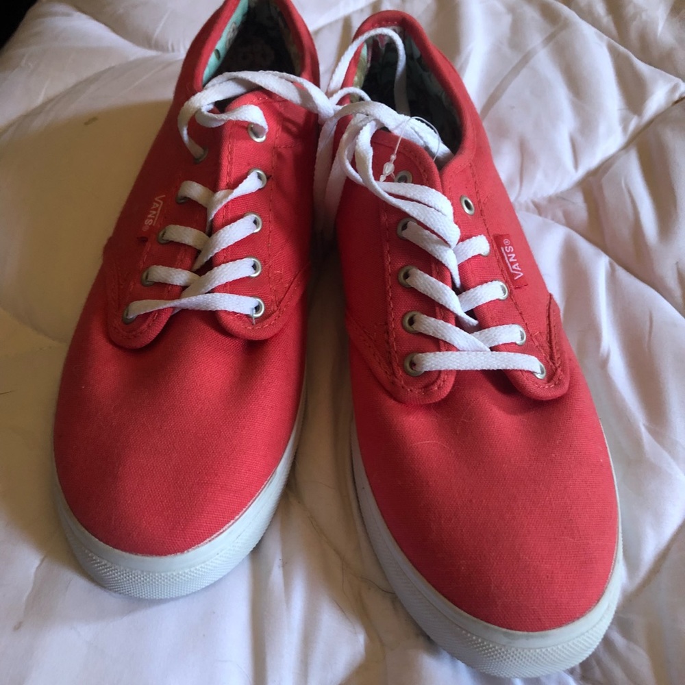 Vans 8 nwot